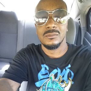 Meet your Posher, Wayne